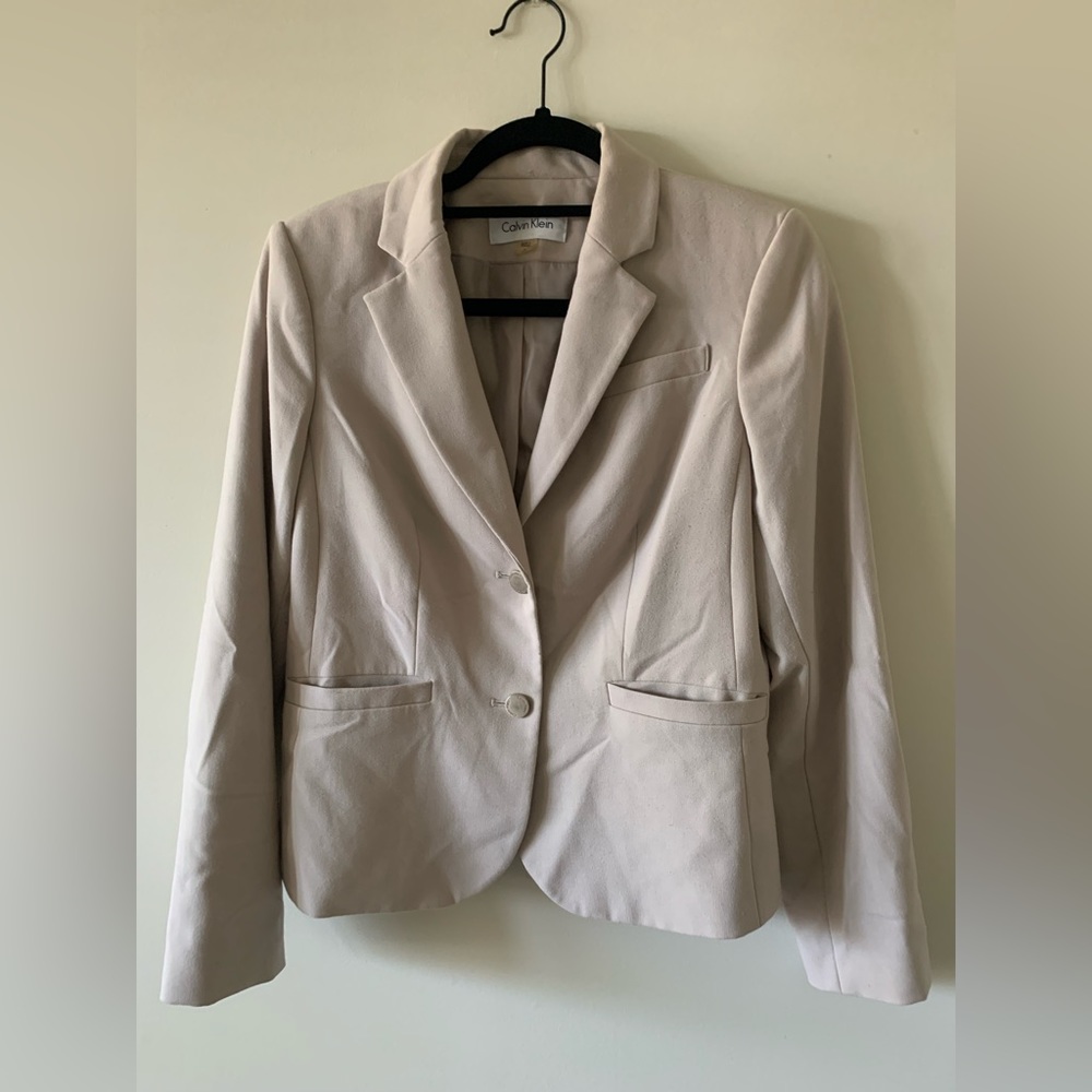 Calvin Klein Notch-collar long sleeve padded shoulder luxe stretch jacket
